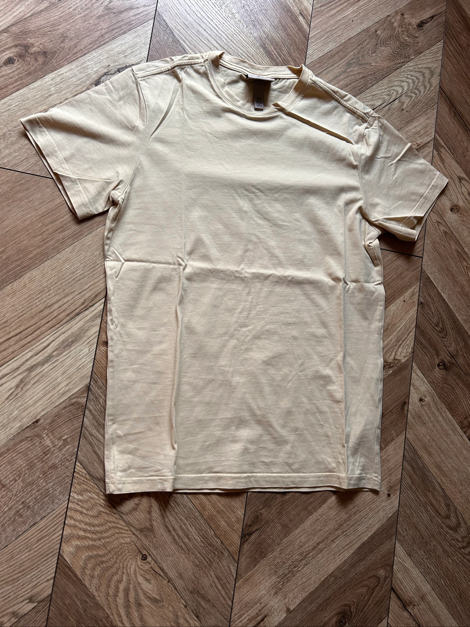Basic H&M pastel yellow / light beige t-shirt — Size XS – photo 4
